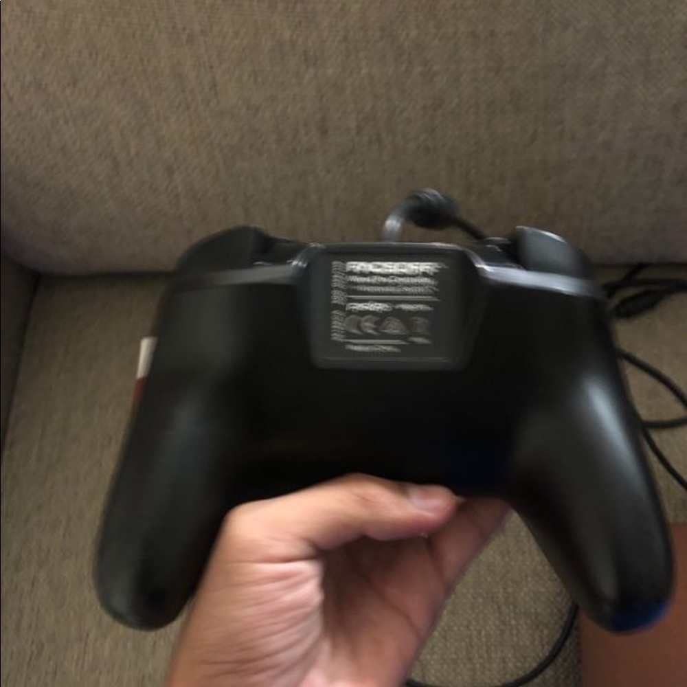 Nintendo switch controller - Picture 3 of 3